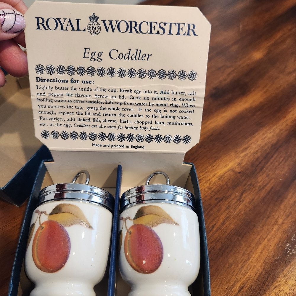 Egg coddler